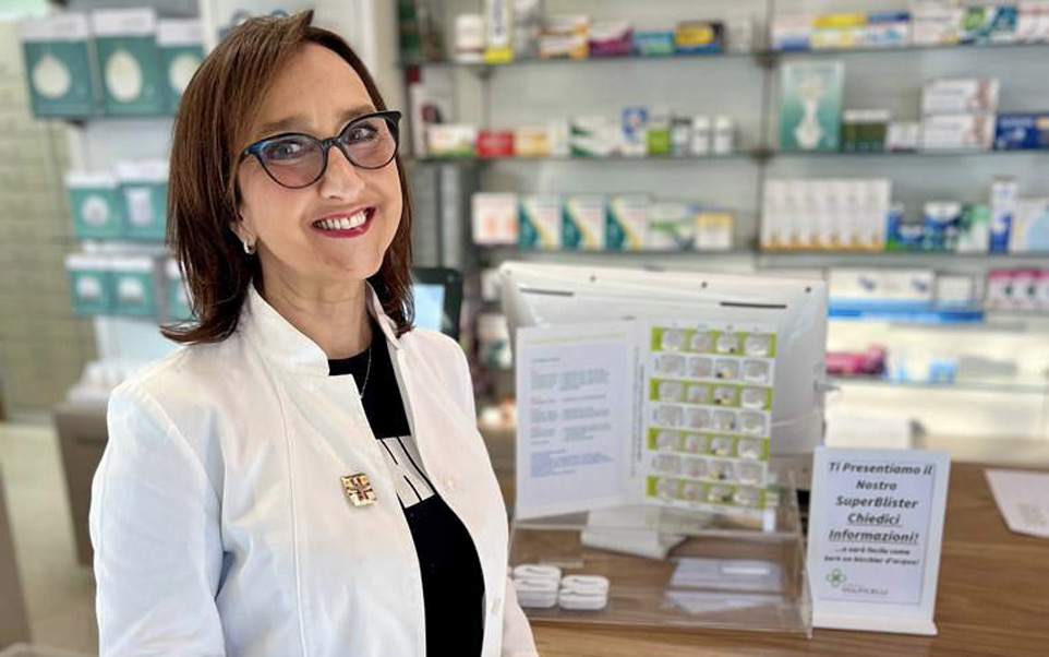 Farmacia_volpicelli_deblistering_farmacista